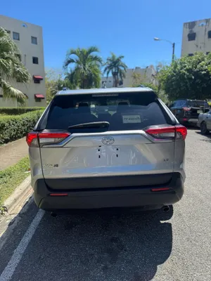 2021 Toyota Rav-4 — foto 9 / 10