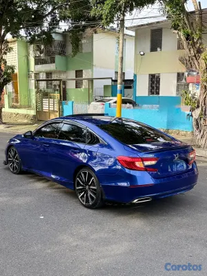 2022 Honda Accord — foto 6 / 11