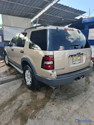 2007 Ford Explorer — foto 3 / 9
