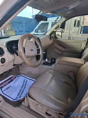 2007 Ford Explorer — foto 7 / 9