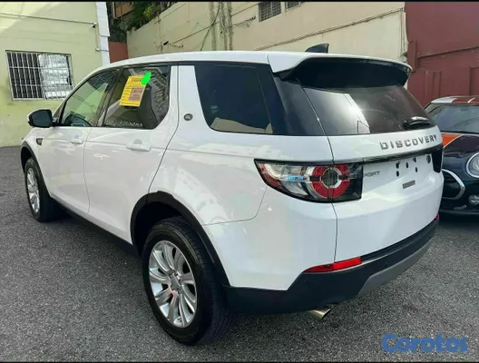 2017 Land Rover Discovery — foto 4 / 9