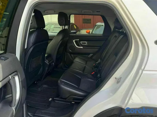 2017 Land Rover Discovery — foto 8 / 9