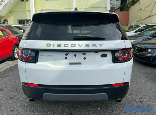 2017 Land Rover Discovery — foto 9 / 9