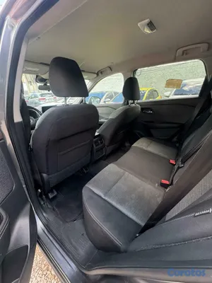 2022 Nissan Rogue — foto 6 / 10