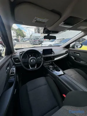 2022 Nissan Rogue — foto 7 / 10
