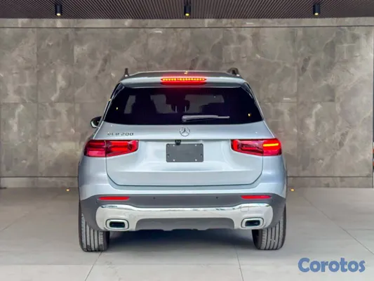 2026 Mercedes Clase GLB — foto 10 / 12