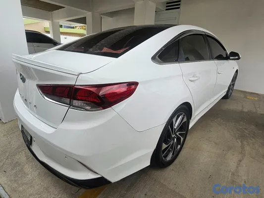 2018 Hyundai Sonata — foto 2 / 8