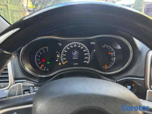 2015 Jeep Grand Cherokee — foto 8 / 10