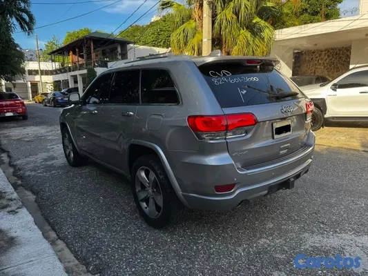 2015 Jeep Grand Cherokee — foto 9 / 10