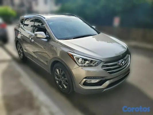 2017 Hyundai Santa Fe — foto 3 / 10
