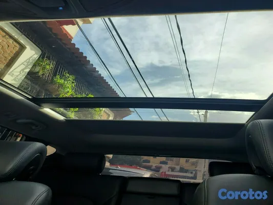 2017 Hyundai Santa Fe — foto 10 / 10