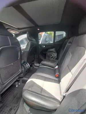 2021 Volvo XC 40 R-DESIGN 2021 4WD — foto 9 / 10