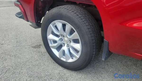 2022 Chevrolet Silverado — foto 2 / 12