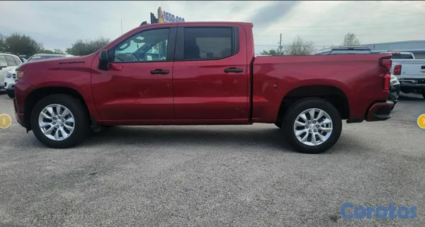 2022 Chevrolet Silverado — foto 8 / 12