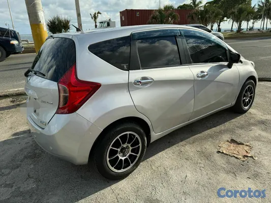 2015 Nissan Note — foto 10 / 10