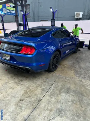 2018 Ford Mustang — foto 4 / 5