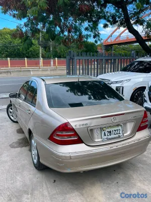 2001 Mercedes-Benz Clase C — foto 2 / 7