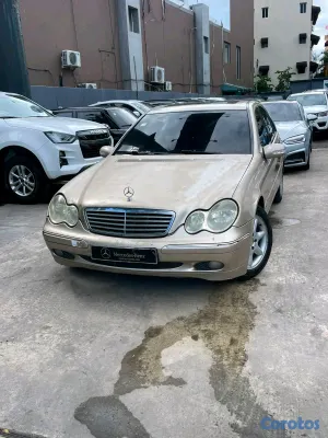 2001 Mercedes-Benz Clase C — foto 5 / 7