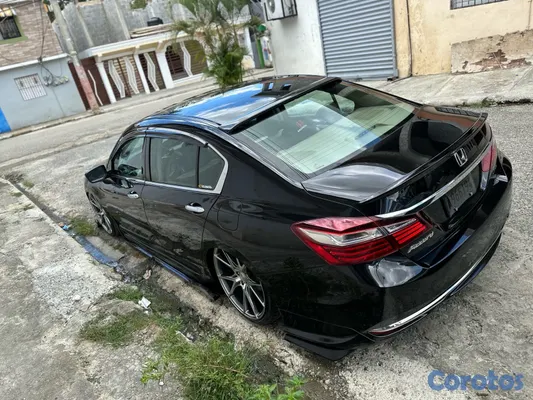 2017 Honda Accord — foto 4 / 13