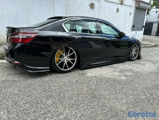 2017 Honda Accord — foto 9 / 13