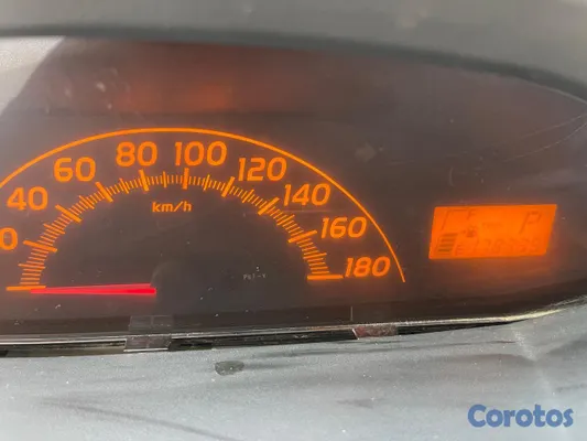 2010 Toyota Vitz