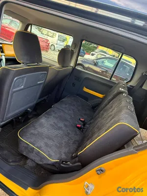 2017 Suzuki Hustler — foto 6 / 9