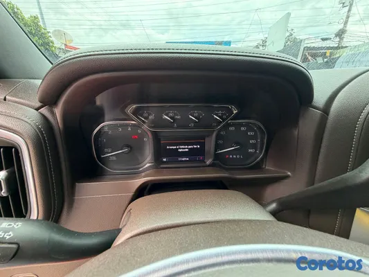 2020 GMC Sierra — foto 11 / 12