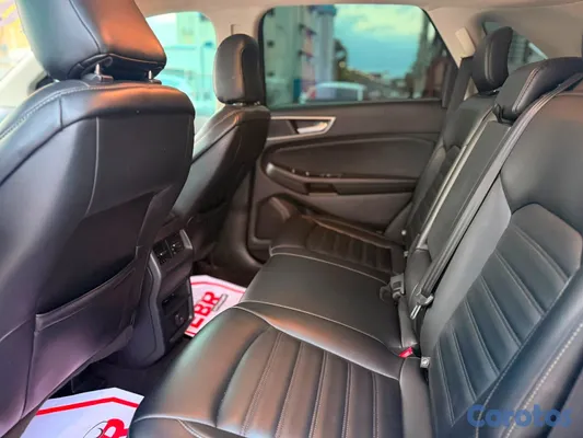 2020 Ford Edge — foto 8 / 8