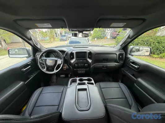 2020 Chevrolet Silverado — foto 4 / 7