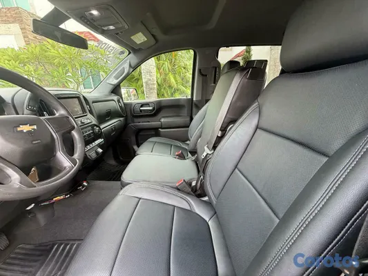 2020 Chevrolet Silverado — foto 5 / 7