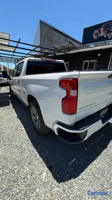 2022 Chevrolet Silverado — foto 2 / 8