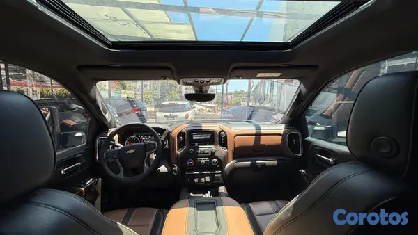 2022 Chevrolet Silverado — foto 6 / 8