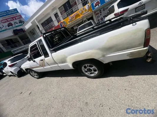 1984 Toyota Pick Up — foto 5 / 6
