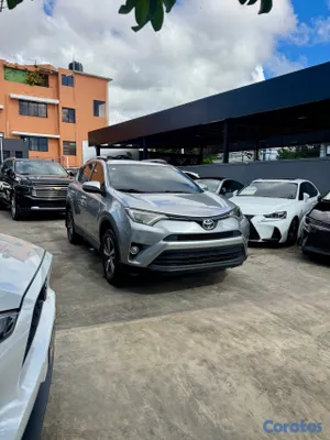 2017 Toyota Rav-4 — foto 3 / 13