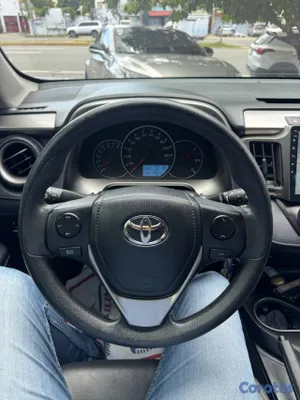 2017 Toyota Rav-4 — foto 11 / 13