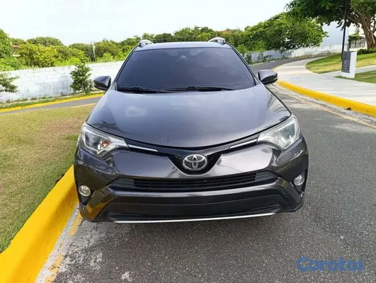 2018 Toyota Rav-4 — foto 2 / 8