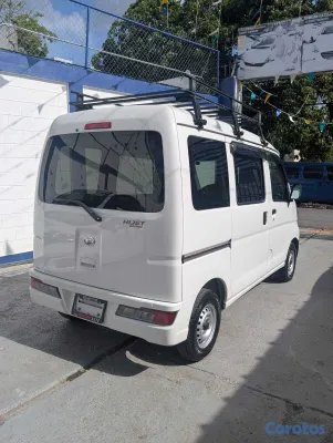 2020 Daihatsu Hijet — foto 8 / 13