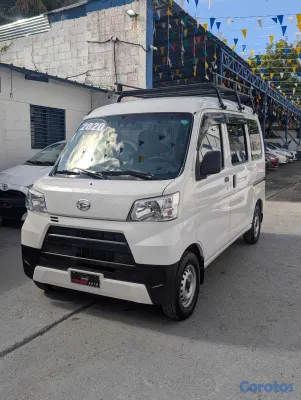 2020 Daihatsu Hijet — foto 10 / 13