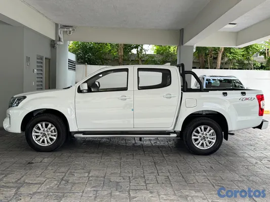 2026 Otra JIM Ultimate 4x4 AT — foto 5 / 11