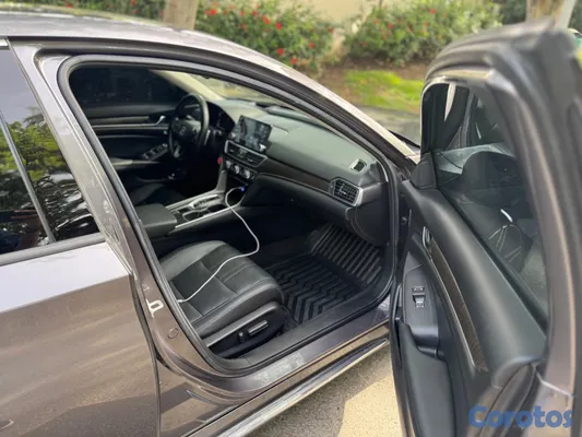 2021 Honda Accord — foto 2 / 14