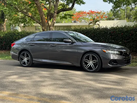 2021 Honda Accord — foto 11 / 14