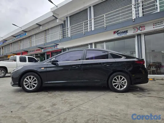 2018 Hyundai Sonata — foto 17 / 20
