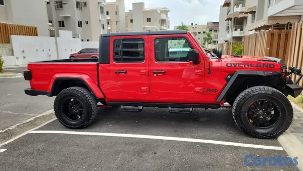 2021 Jeep Gladiator — foto 2 / 9