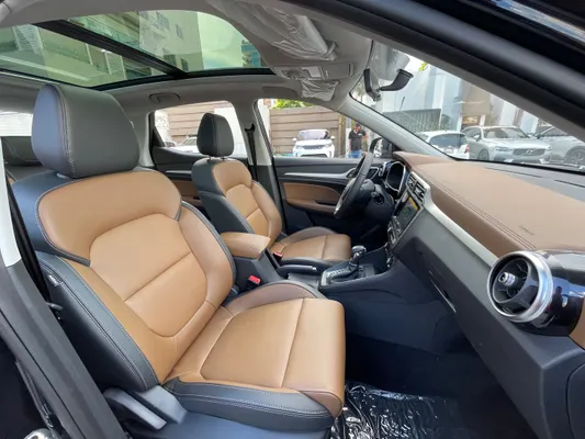 2024 MG ZS — foto 8 / 10