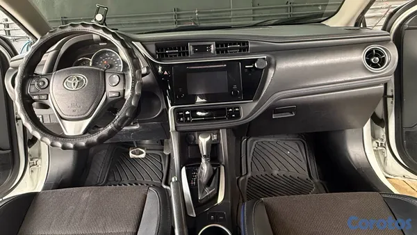 2016 Toyota Corolla — foto 5 / 5
