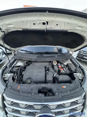 2016 Ford Explorer — foto 13 / 13