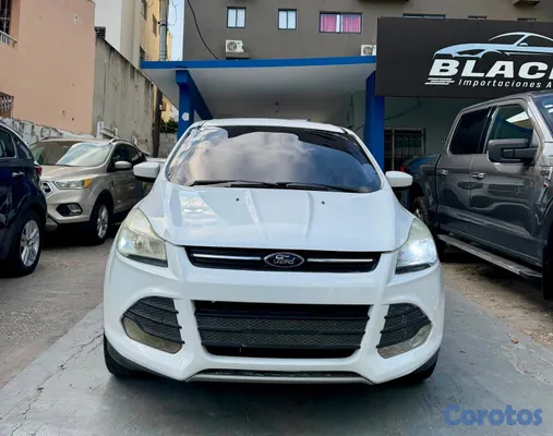 2014 Ford Escape — foto 2 / 11