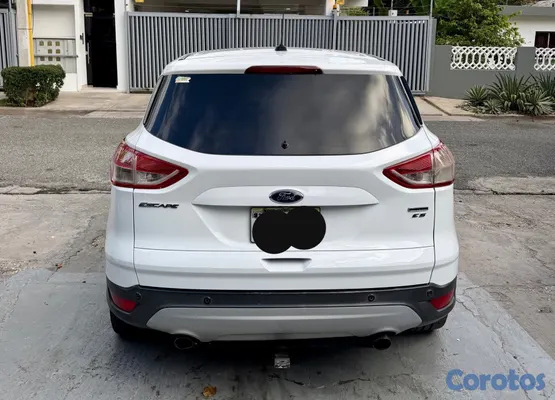 2014 Ford Escape — foto 6 / 11