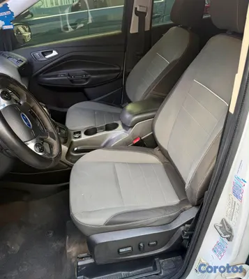 2014 Ford Escape — foto 9 / 11
