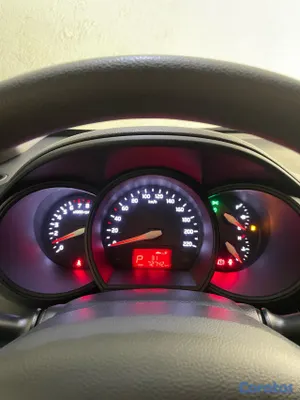 2016 Kia Rio — foto 5 / 6